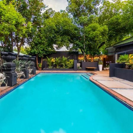 Royal Tree Guest House Potchefstroom Exterior foto